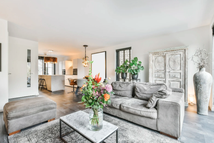 Selling the Lifestyle: A Fresh Approach to Real Estate